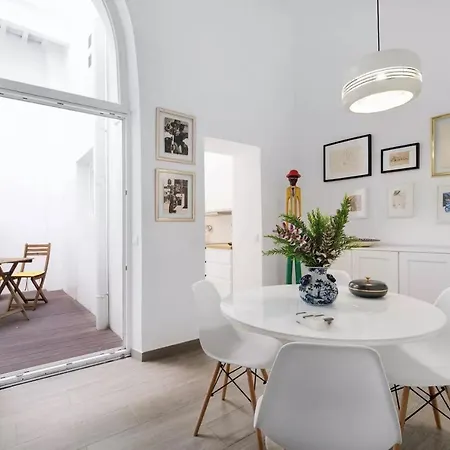 Apartmán Precioso Con Patio Interior