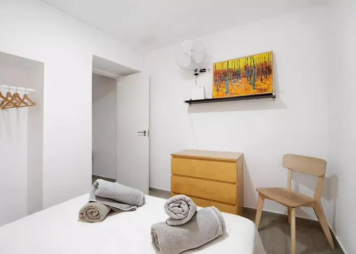 Precioso Con Patio Interior