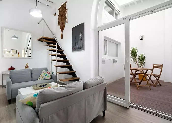 Precioso Con Patio Interior קדיז