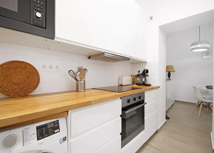 Precioso Con Patio Interior * קדיז