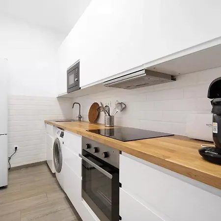 Precioso Con Patio Interior * كاديز