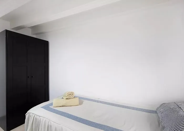 Precioso Con Patio Interior * كاديز